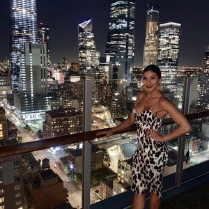 Meet your Posher, Deana